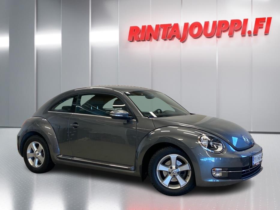 VOLKSWAGEN Beetle 2013