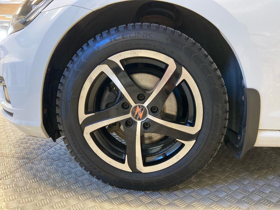 VOLKSWAGEN Golf 2019