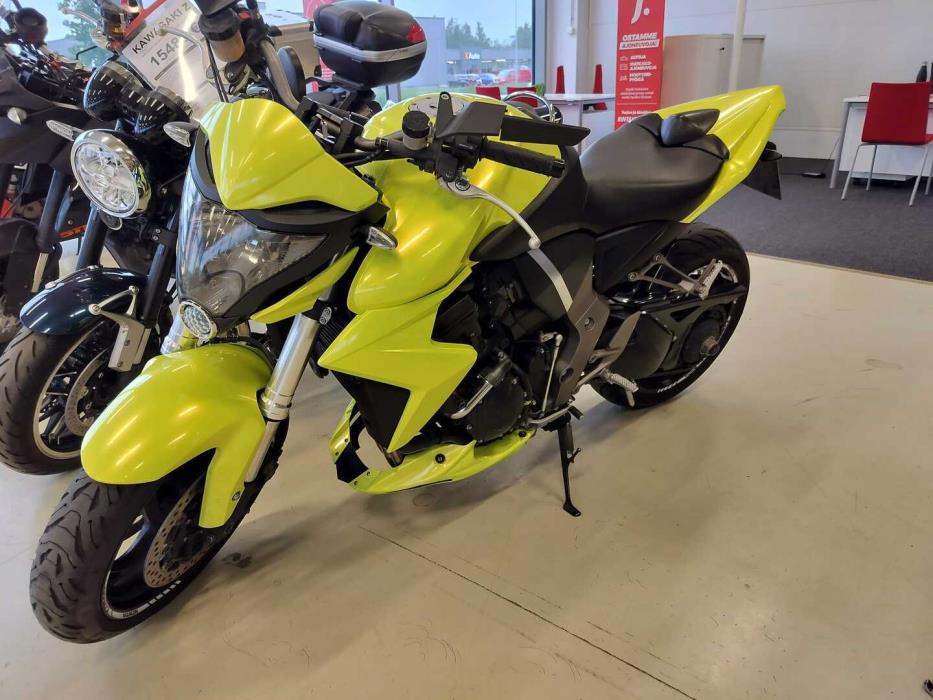 HONDA CB 2010