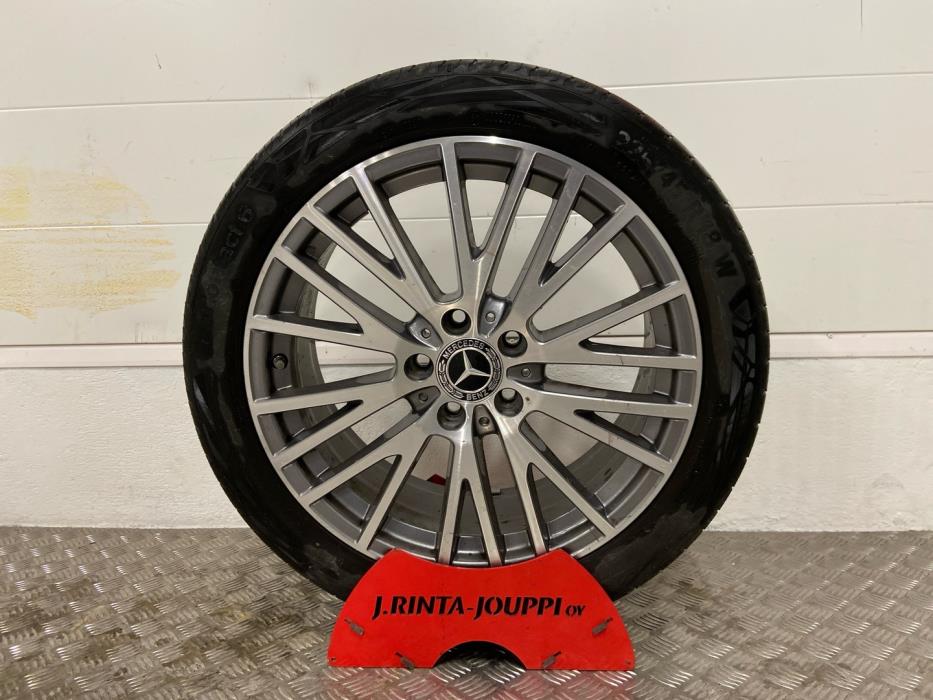 MERCEDES-BENZ CLA 2020