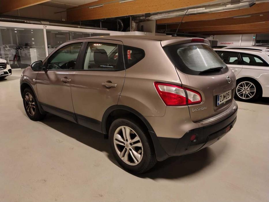 NISSAN Qashqai 2012
