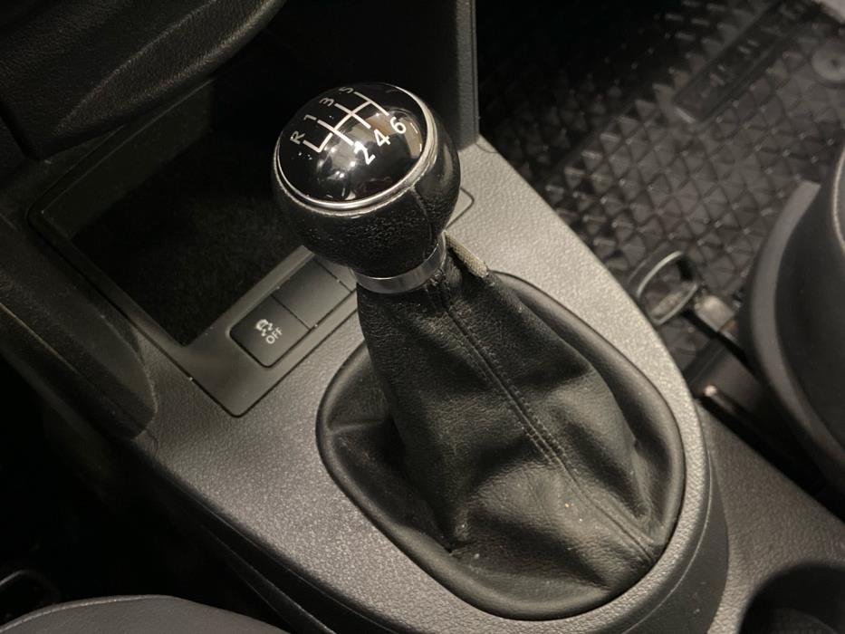 VOLKSWAGEN Caddy 2011