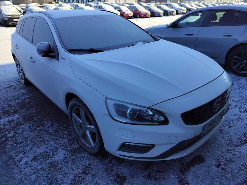 VOLVO V60 2017