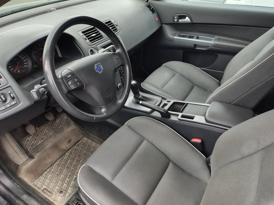 VOLVO C30 2009