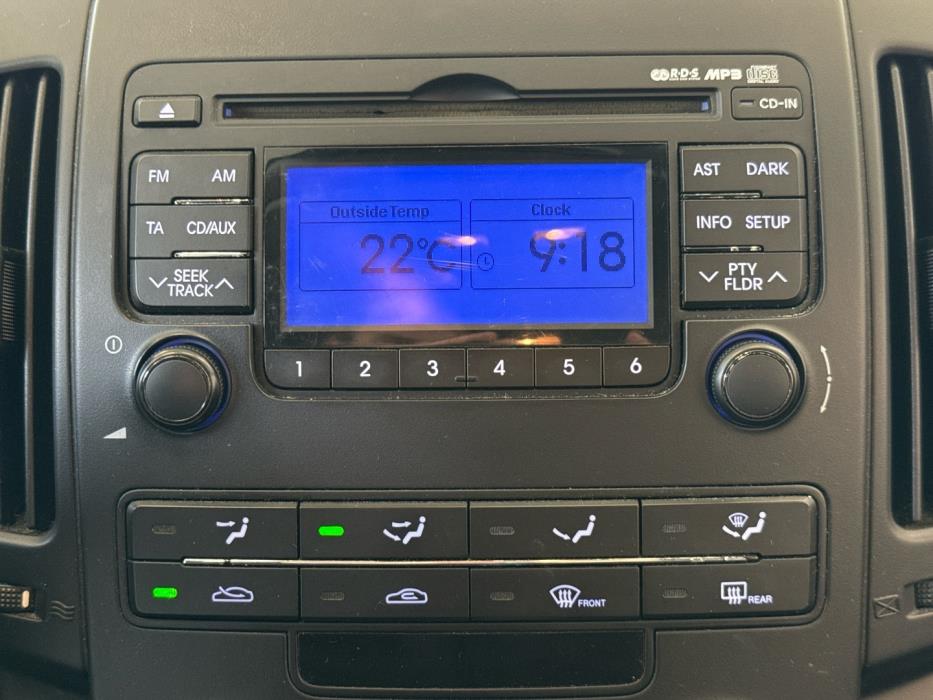 HYUNDAI i30 2010