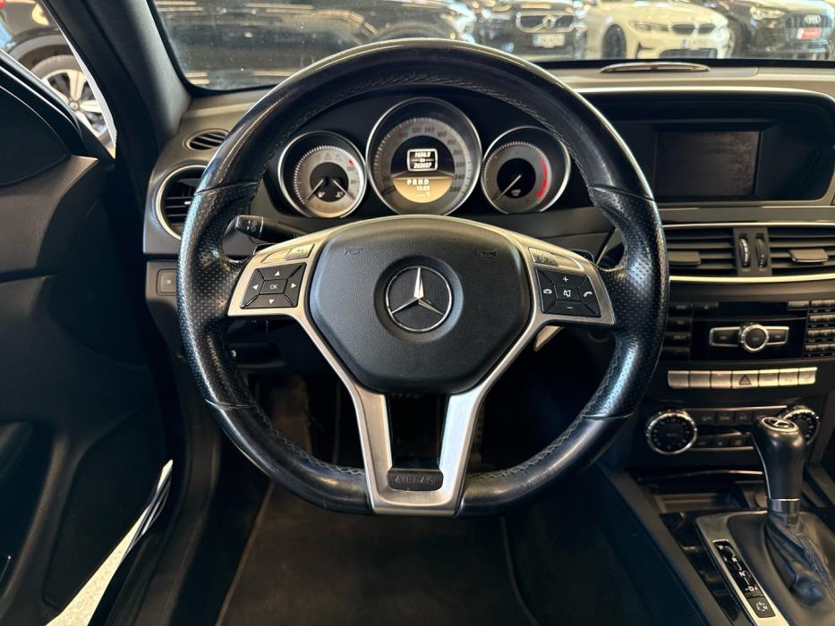 MERCEDES-BENZ C 2011