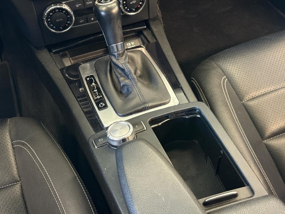 MERCEDES-BENZ C 2011