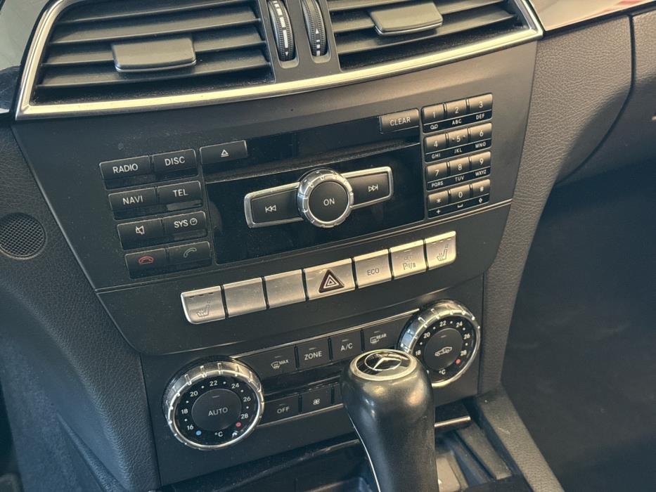 MERCEDES-BENZ C 2011