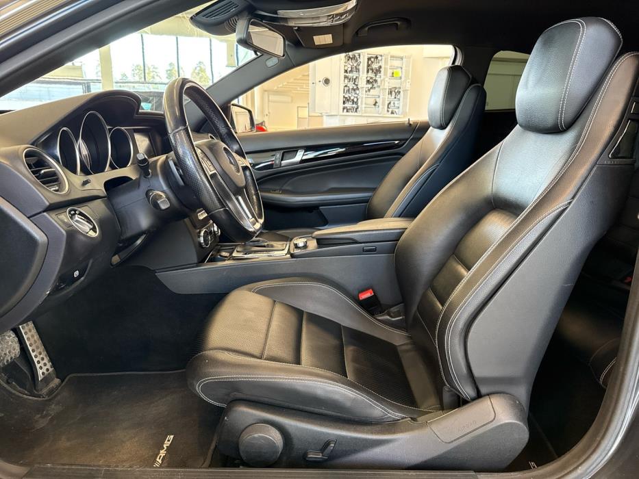 MERCEDES-BENZ C 2011