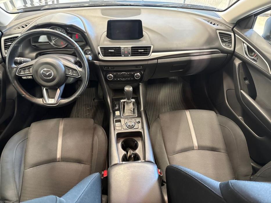 MAZDA Mazda3 2018