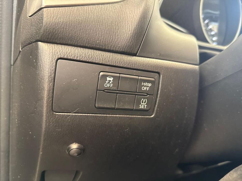 MAZDA Mazda3 2018