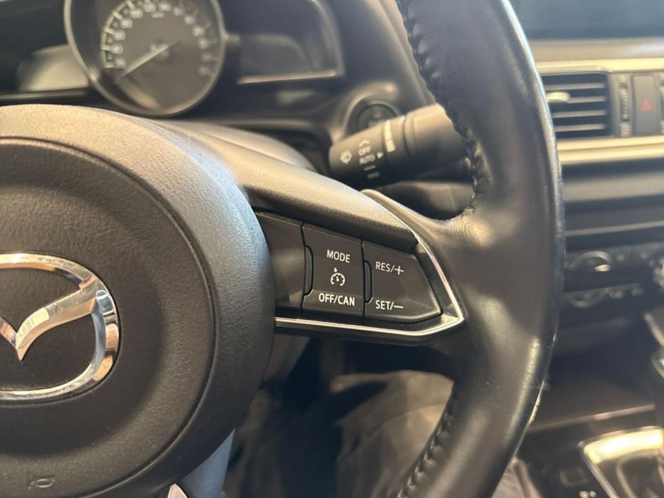MAZDA Mazda3 2018