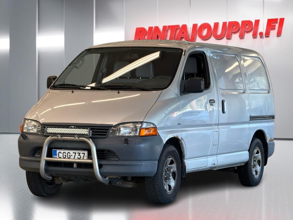 TOYOTA Hiace 2005