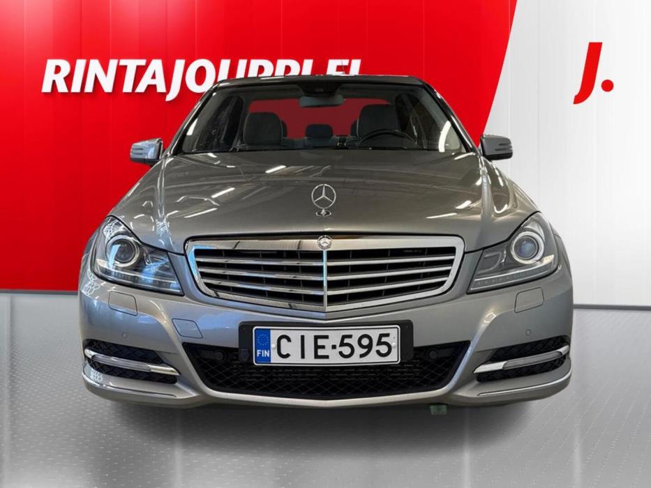 MERCEDES-BENZ C 2011