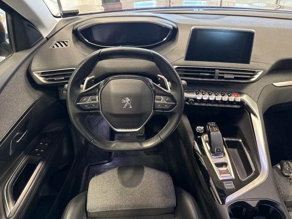 PEUGEOT 3008 2019