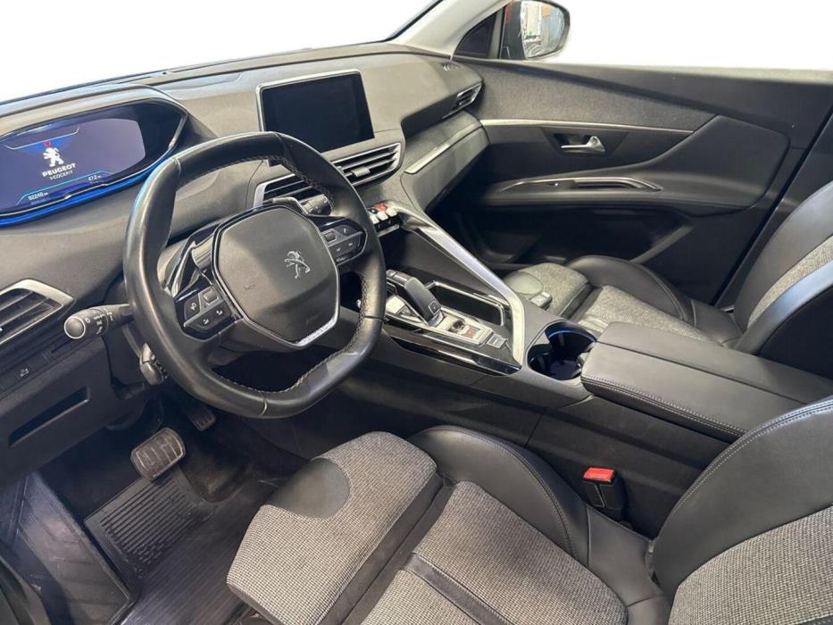 PEUGEOT 3008 2019