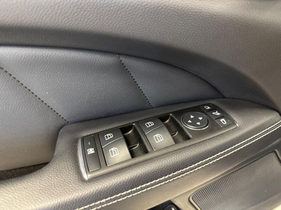 MERCEDES-BENZ CLS 2011