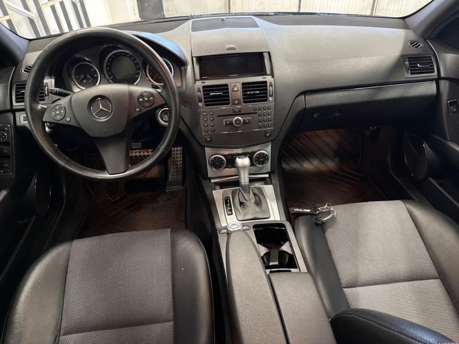 MERCEDES-BENZ C 2010