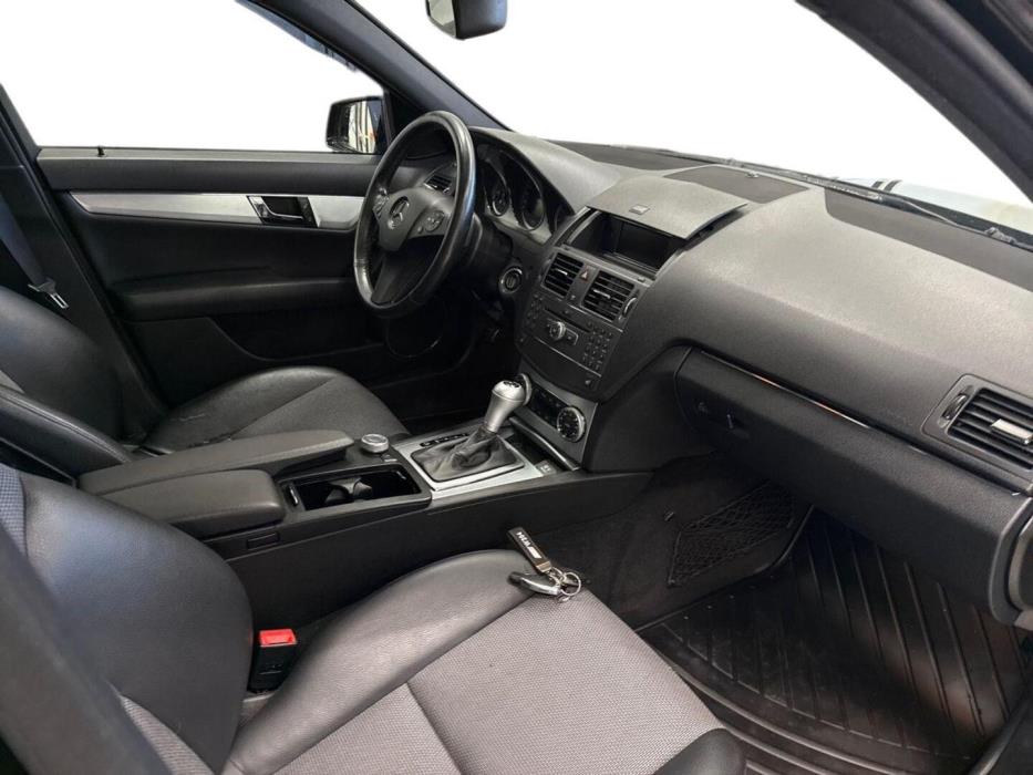 MERCEDES-BENZ C 2010