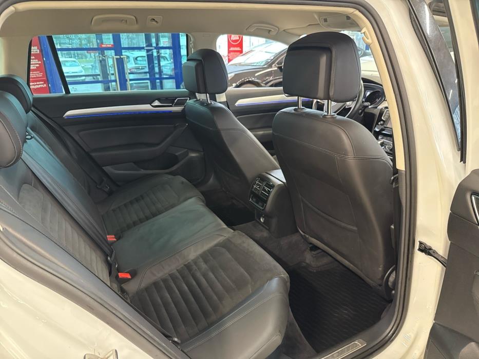 VOLKSWAGEN Passat 2016