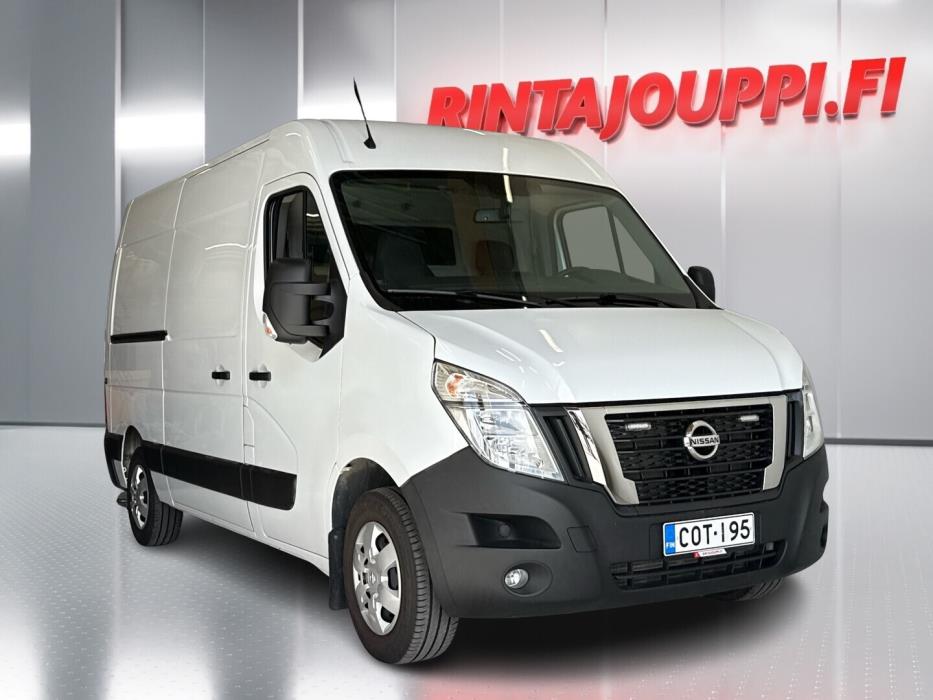 NISSAN NV400 2021