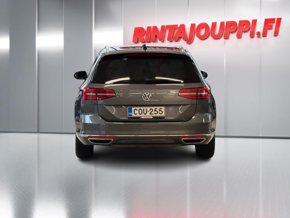 VOLKSWAGEN Passat 2017