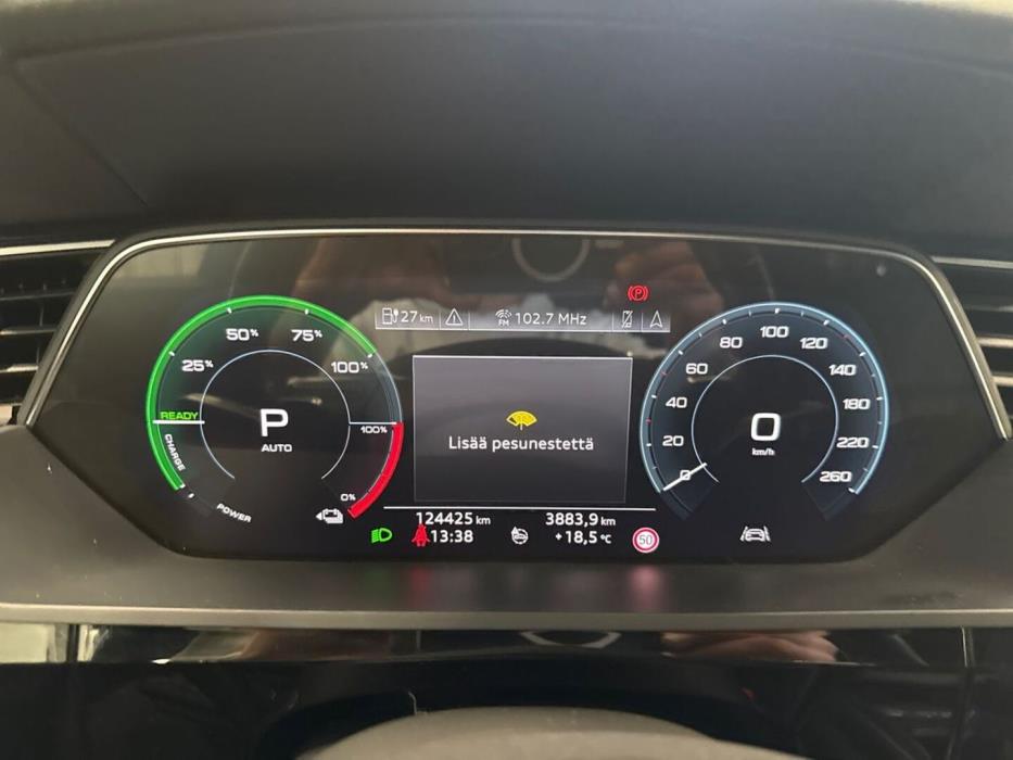 AUDI e-tron 2020