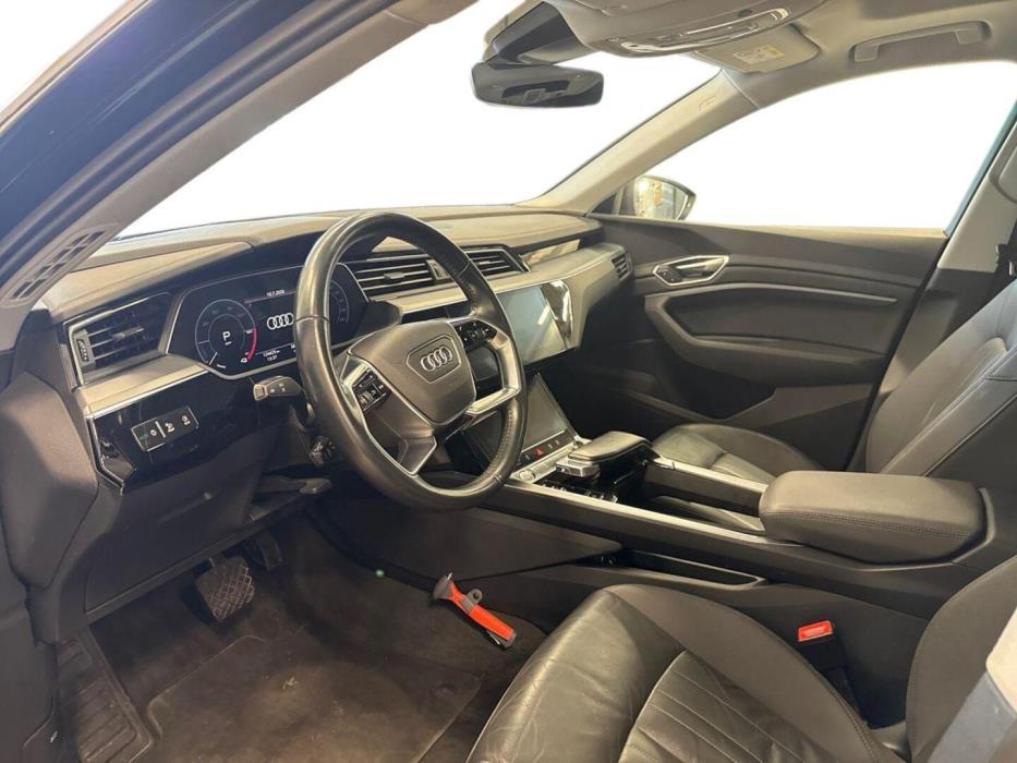 AUDI e-tron 2020