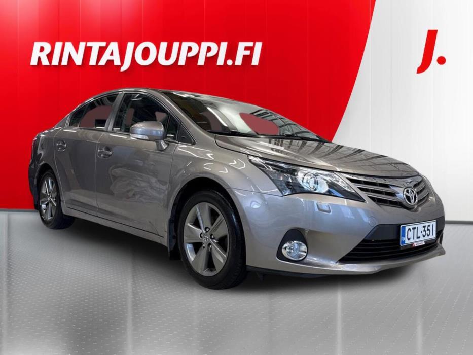 TOYOTA Avensis 2015