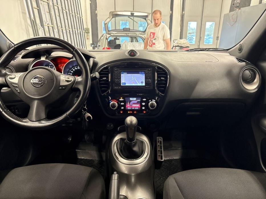 NISSAN Juke 2011