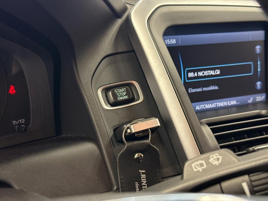 VOLVO XC60 2011