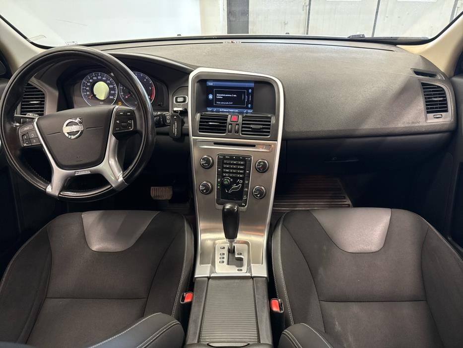 VOLVO XC60 2011