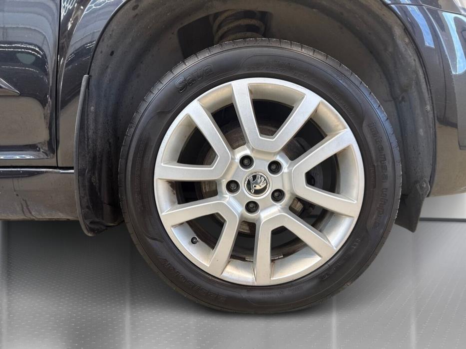 SKODA Yeti 2015