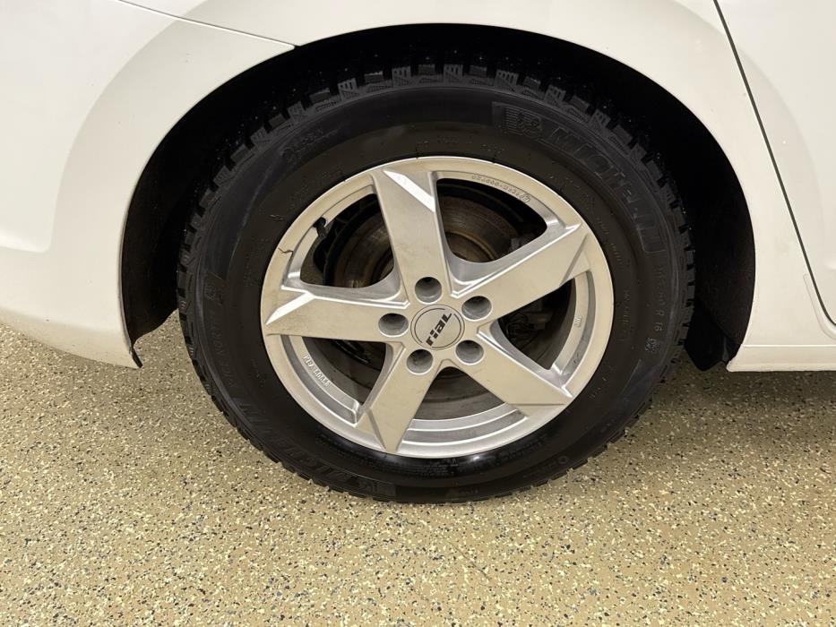 VOLKSWAGEN Touran 2018