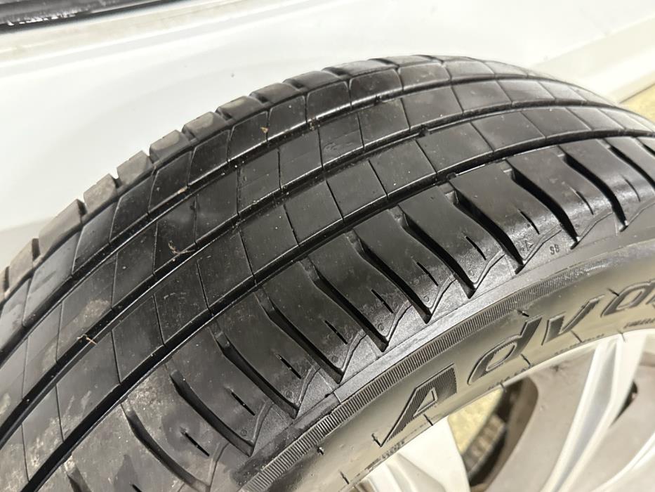 VOLKSWAGEN Touran 2018