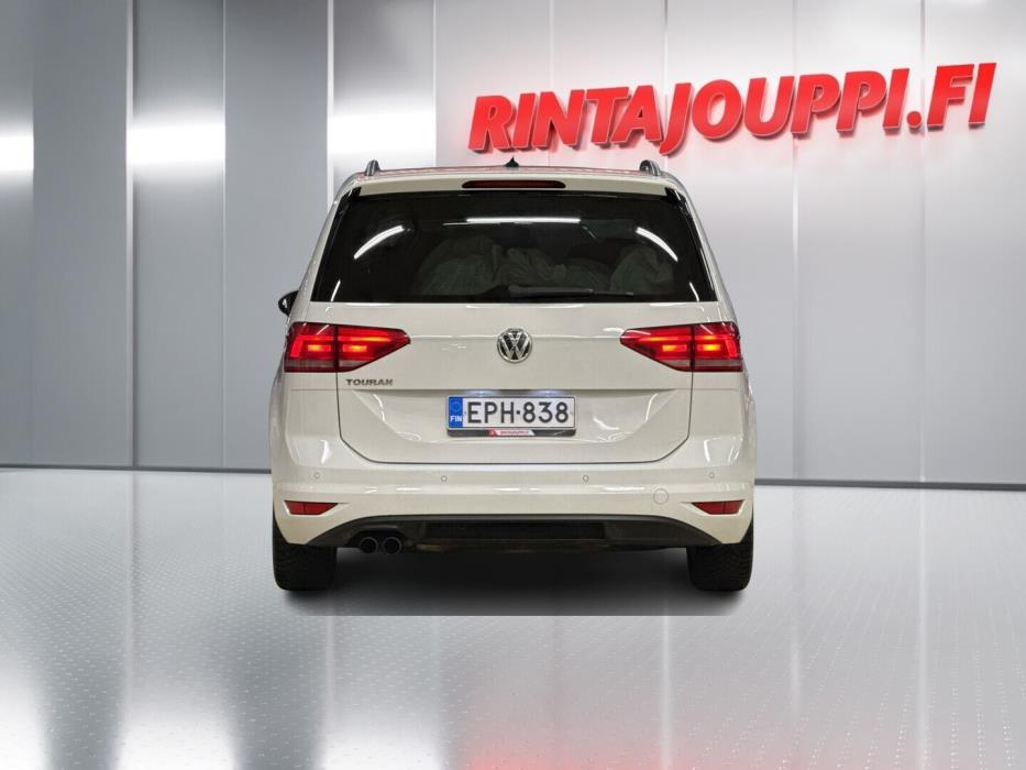 VOLKSWAGEN Touran 2018