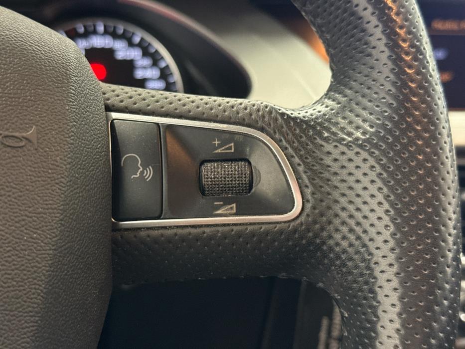 AUDI A4 2011