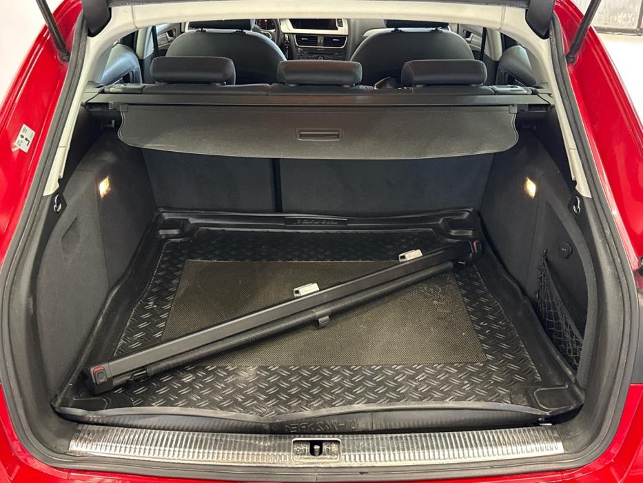 AUDI A4 2011