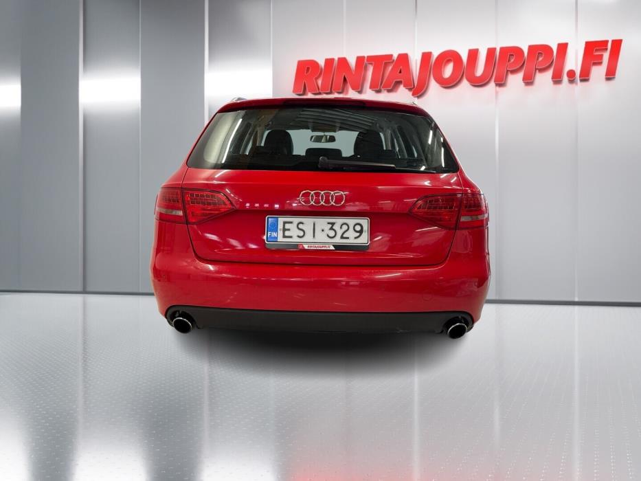 AUDI A4 2011