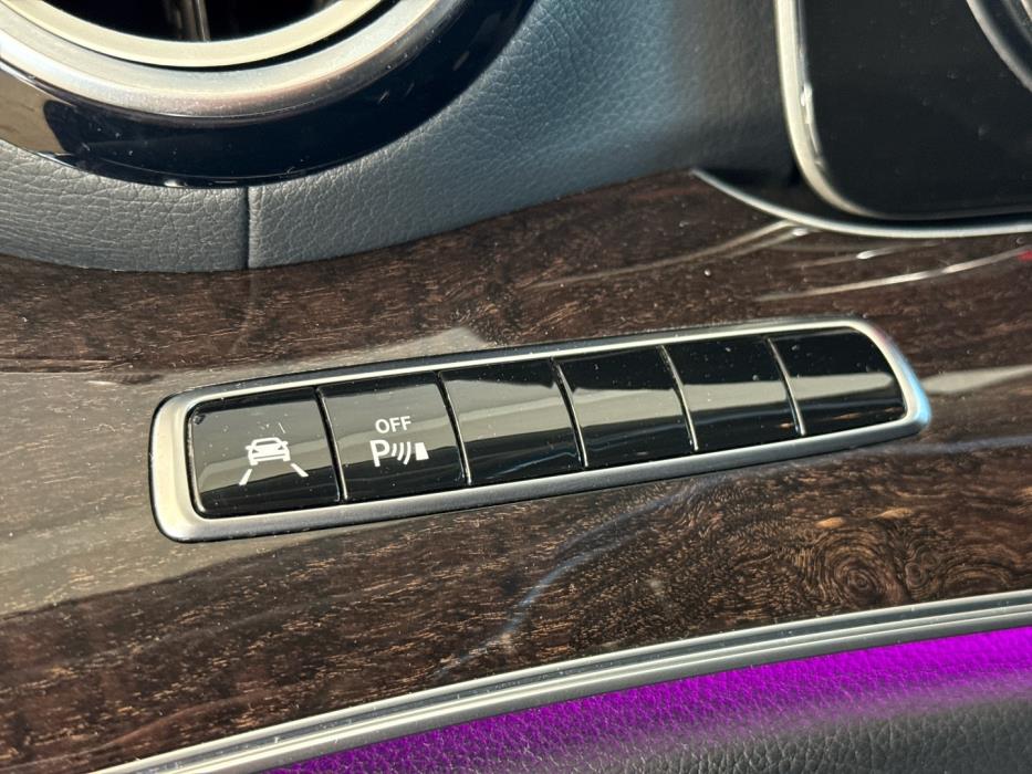 MERCEDES-BENZ E 2017