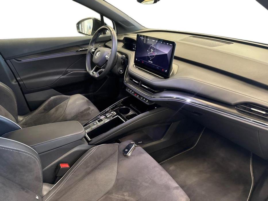 SKODA Enyaq 2023