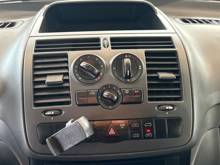 MERCEDES-BENZ Vito 2011