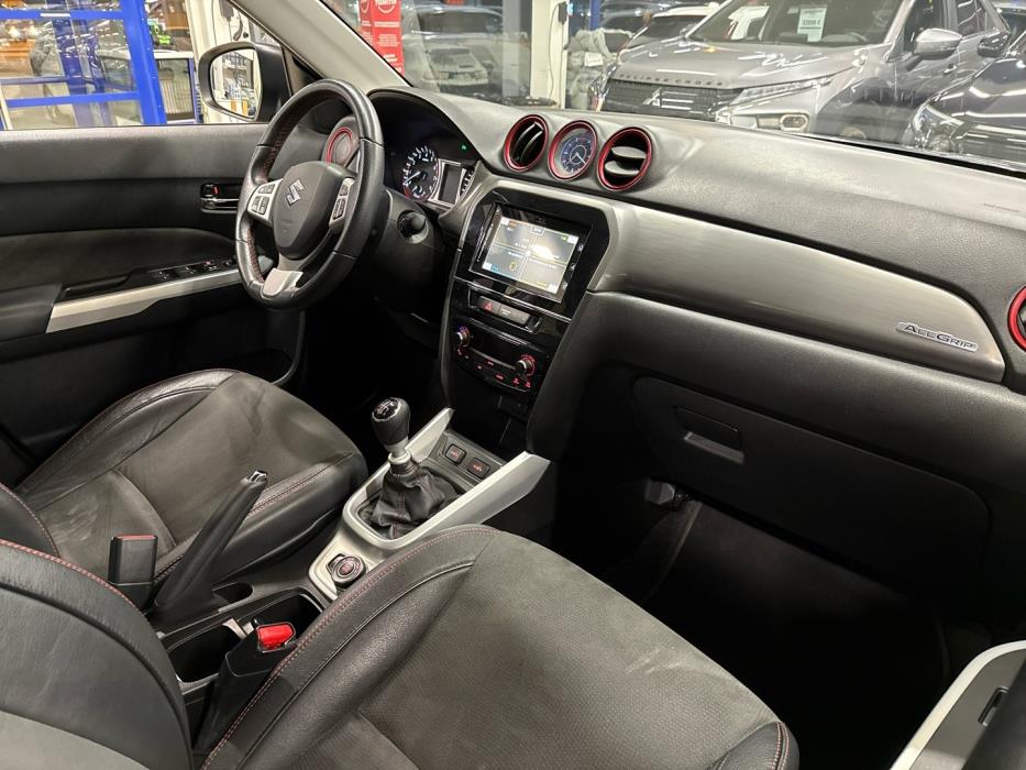 SUZUKI Vitara 2016