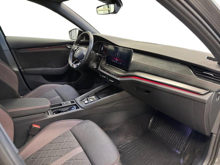 SKODA Octavia 2024