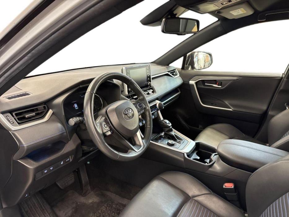 TOYOTA RAV4 2021