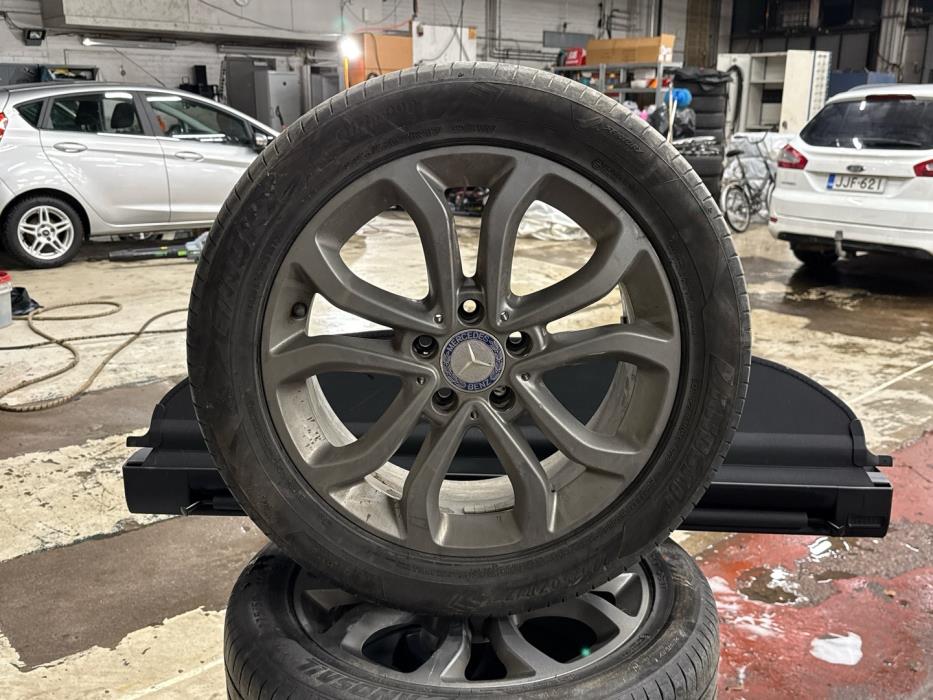 MERCEDES-BENZ C 2017