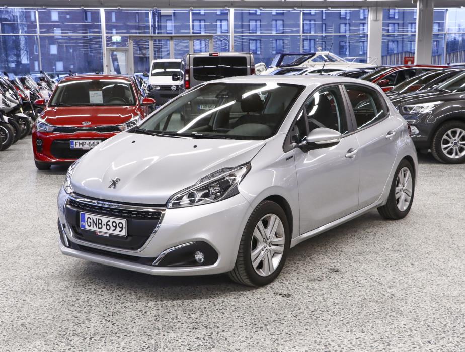 PEUGEOT 208 2018