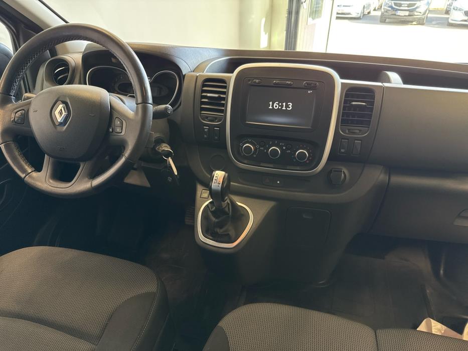 RENAULT Trafic 2021