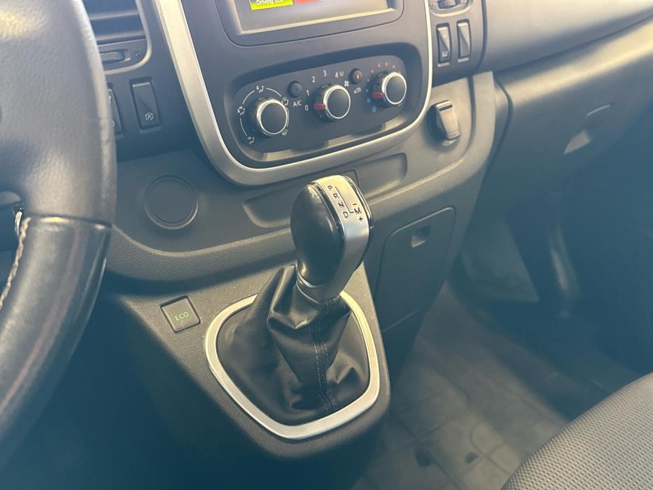 RENAULT Trafic 2021