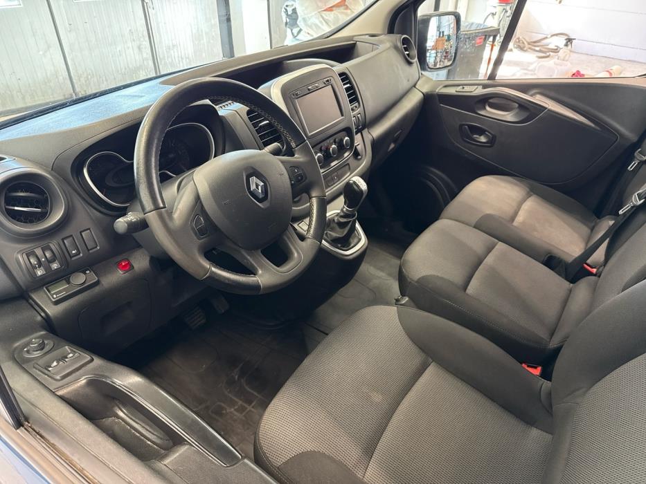 RENAULT Trafic 2021